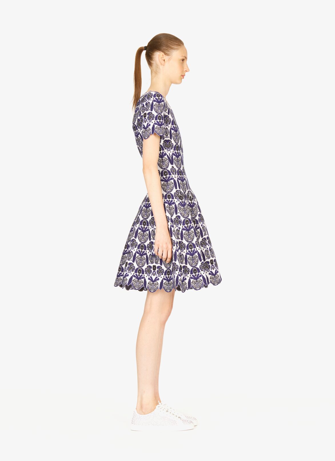 Flared Knitted Dress ALAÏA WHITE/BLUE FLARED KNITTED DRESS